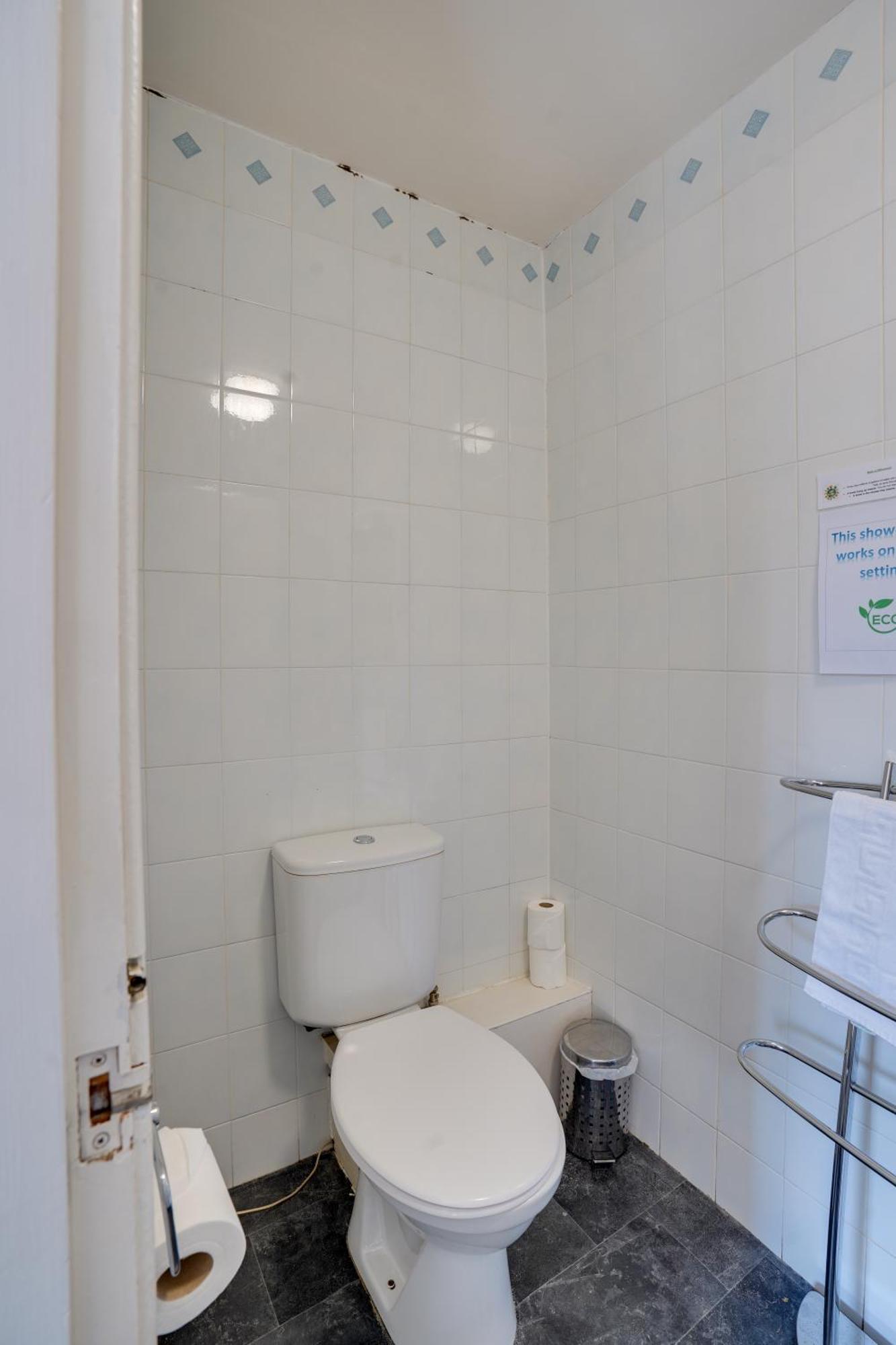 The County - Self Check-in, Ultra Fast Wi-fi, Free Parking, Location Selkirk
