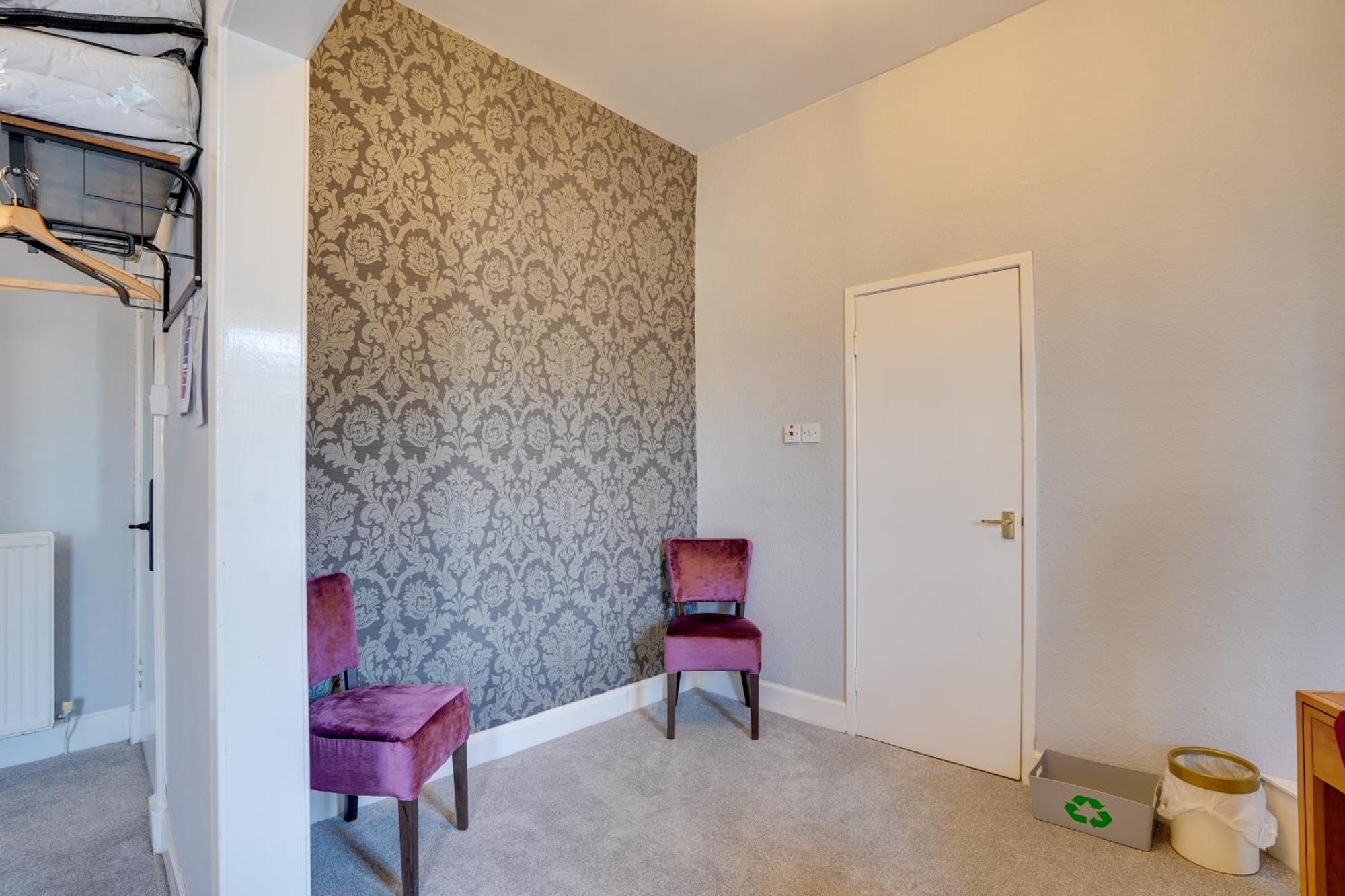 Hotel The County - Self Check-in, Ultra Fast Wi-fi, Free Parking, Location Selkirk