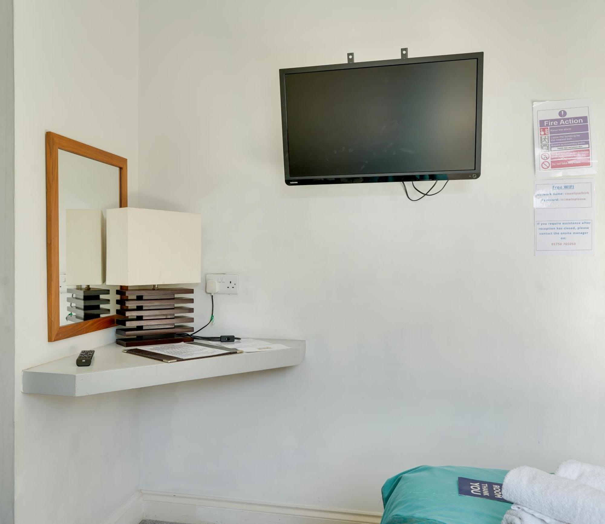 Hotel The County - Self Check-in, Ultra Fast Wi-fi, Free Parking, Location Selkirk